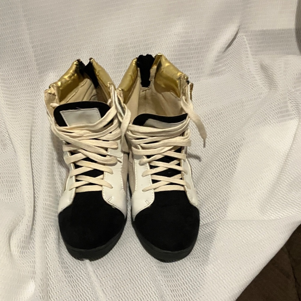 Elegant Black and Gold Women's High-Top Sneakers